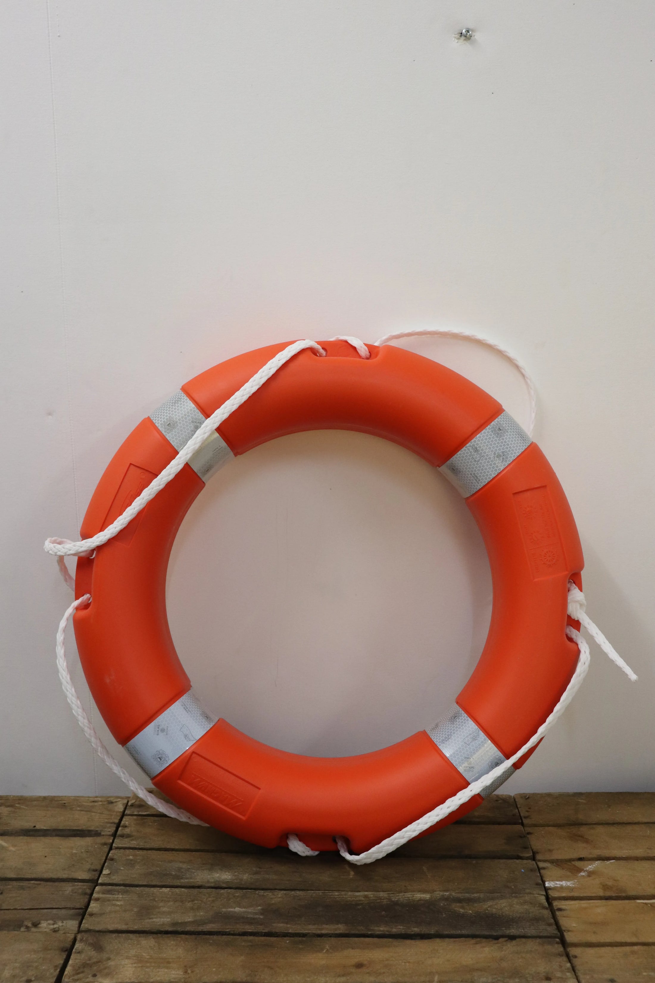 Bouée de sauvetage orange