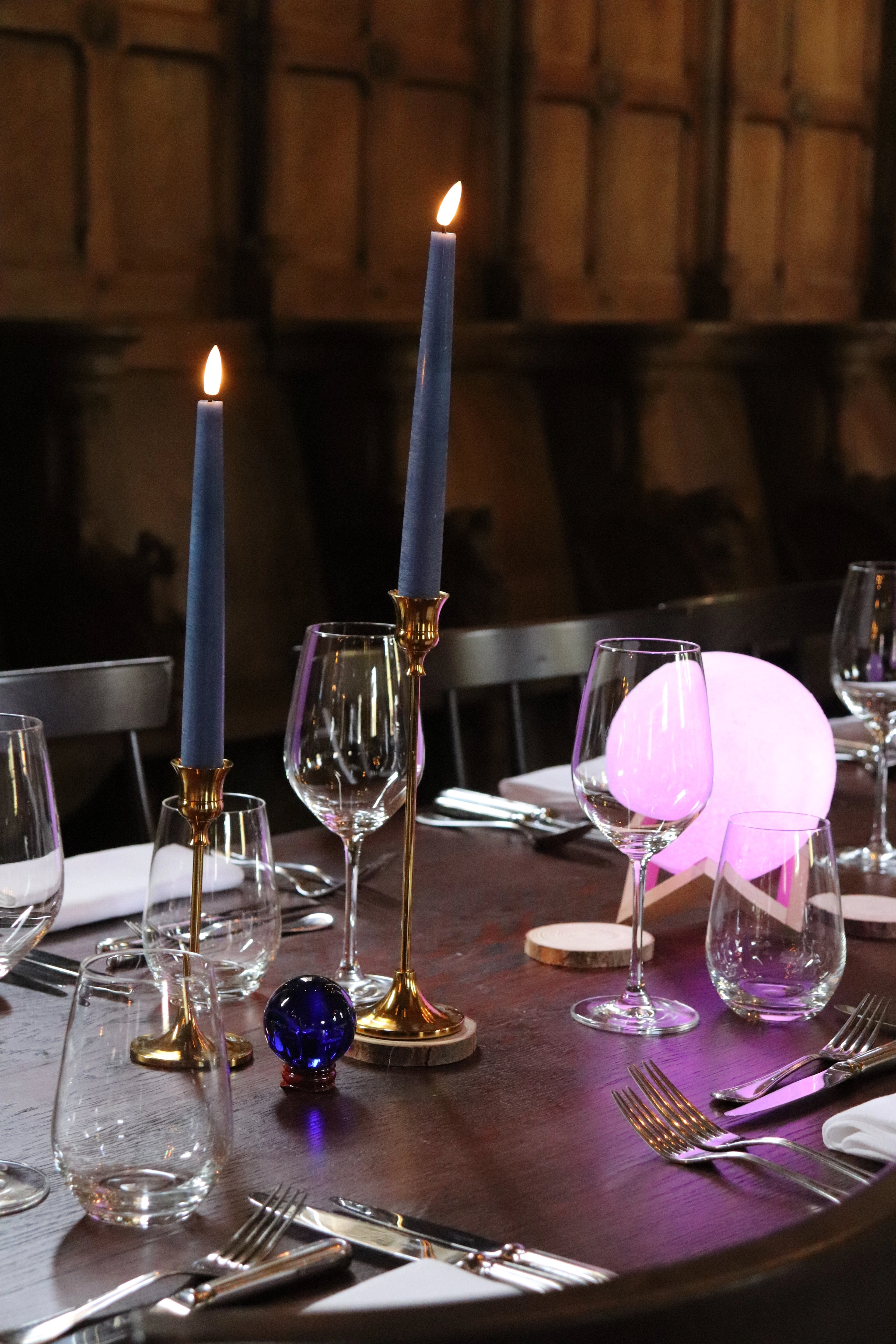 Chandelles LED bleues foncées (lot de 4)