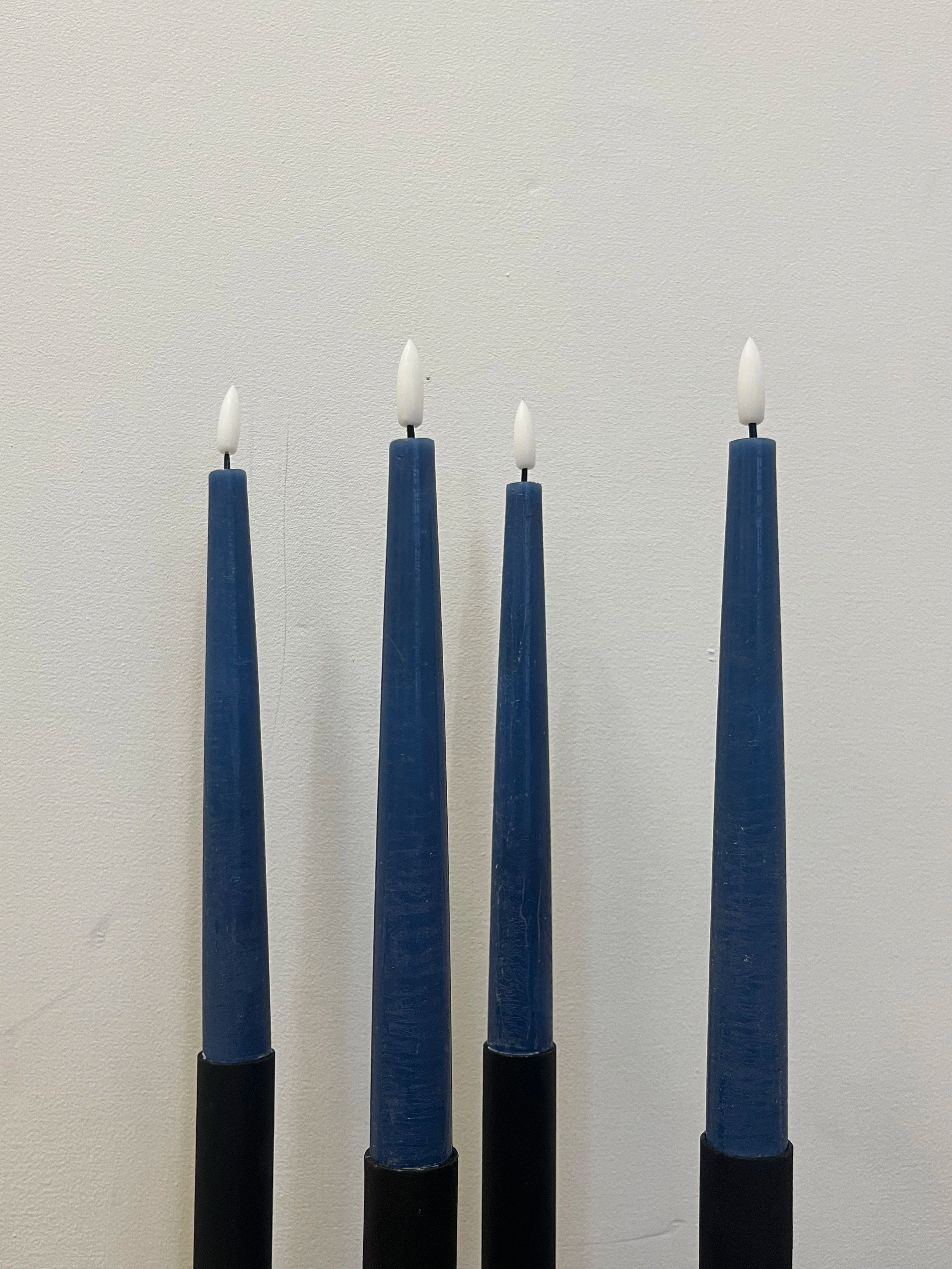 Chandelles LED bleues foncées (lot de 4)