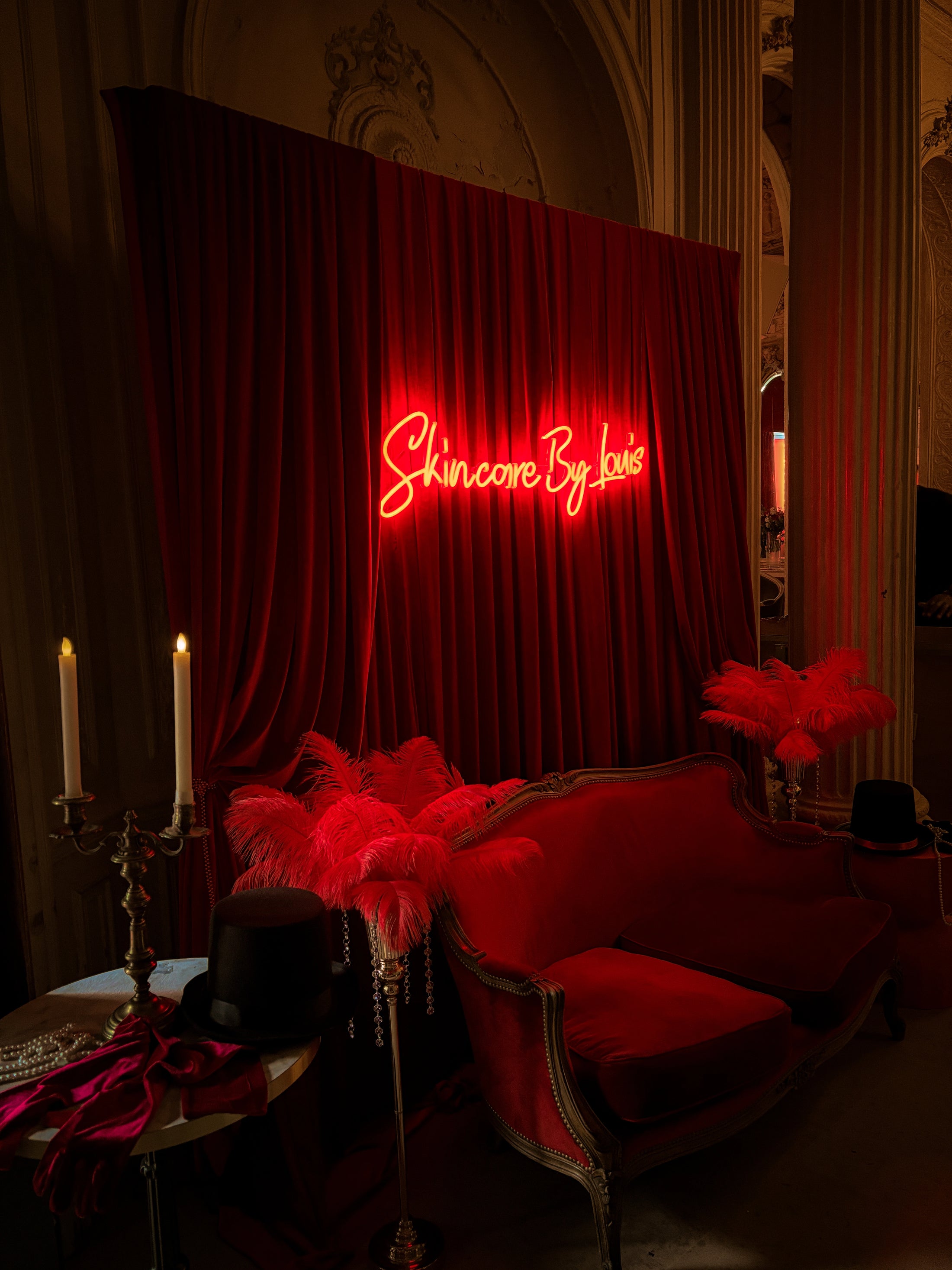 Fond rideau rouge
