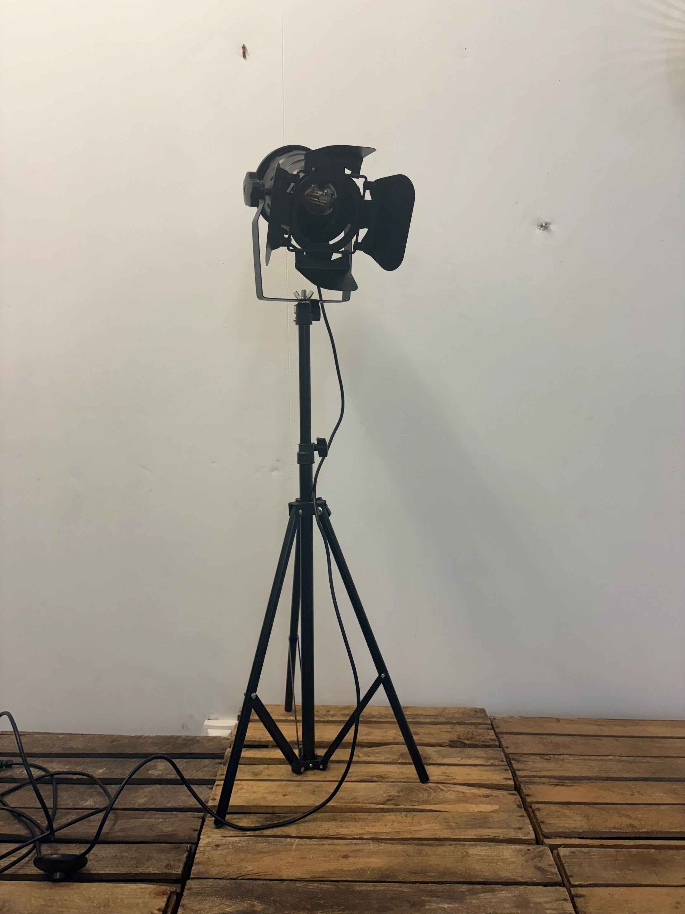 Lampe sur pied "spot cinéma"