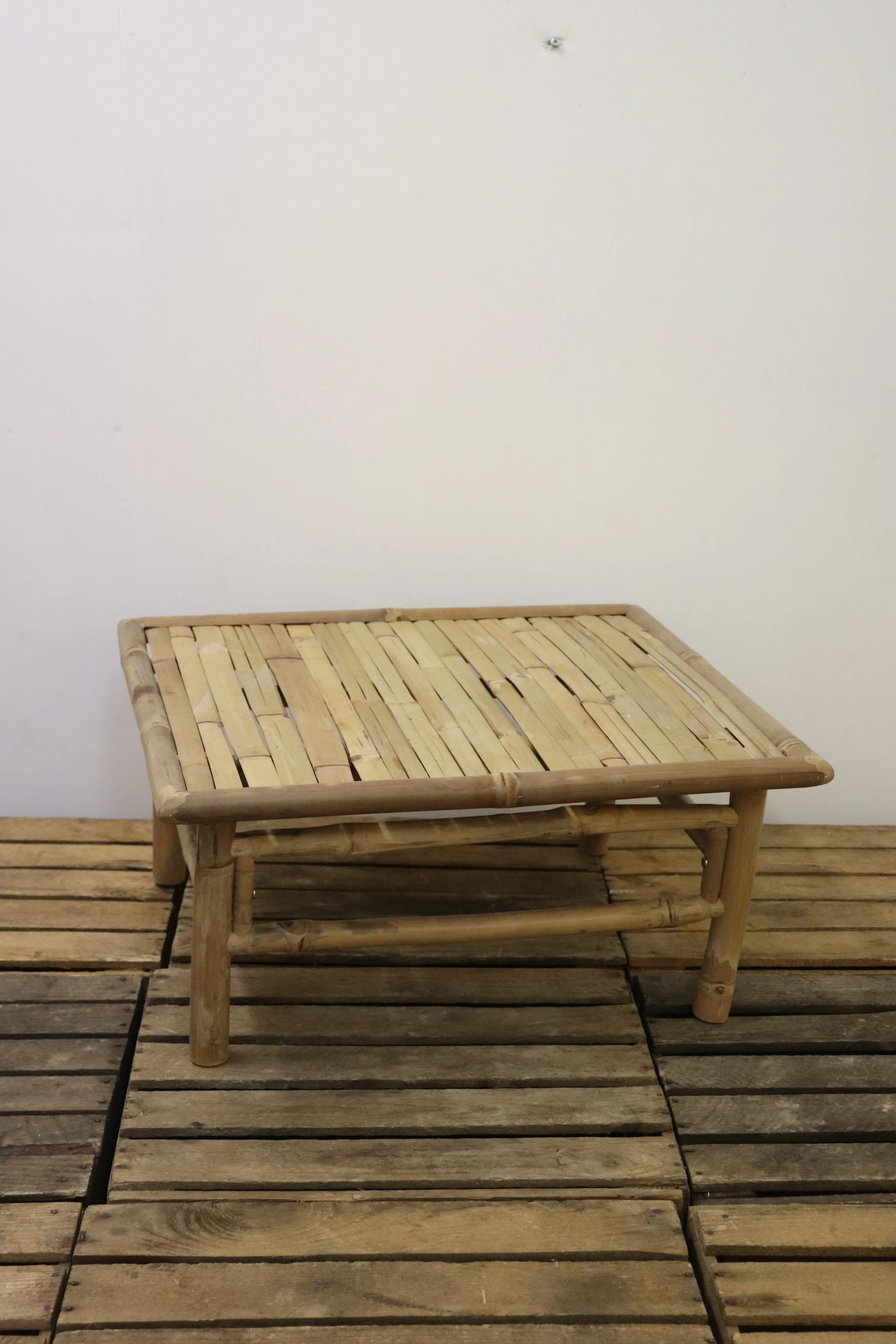 Table basse en bambou