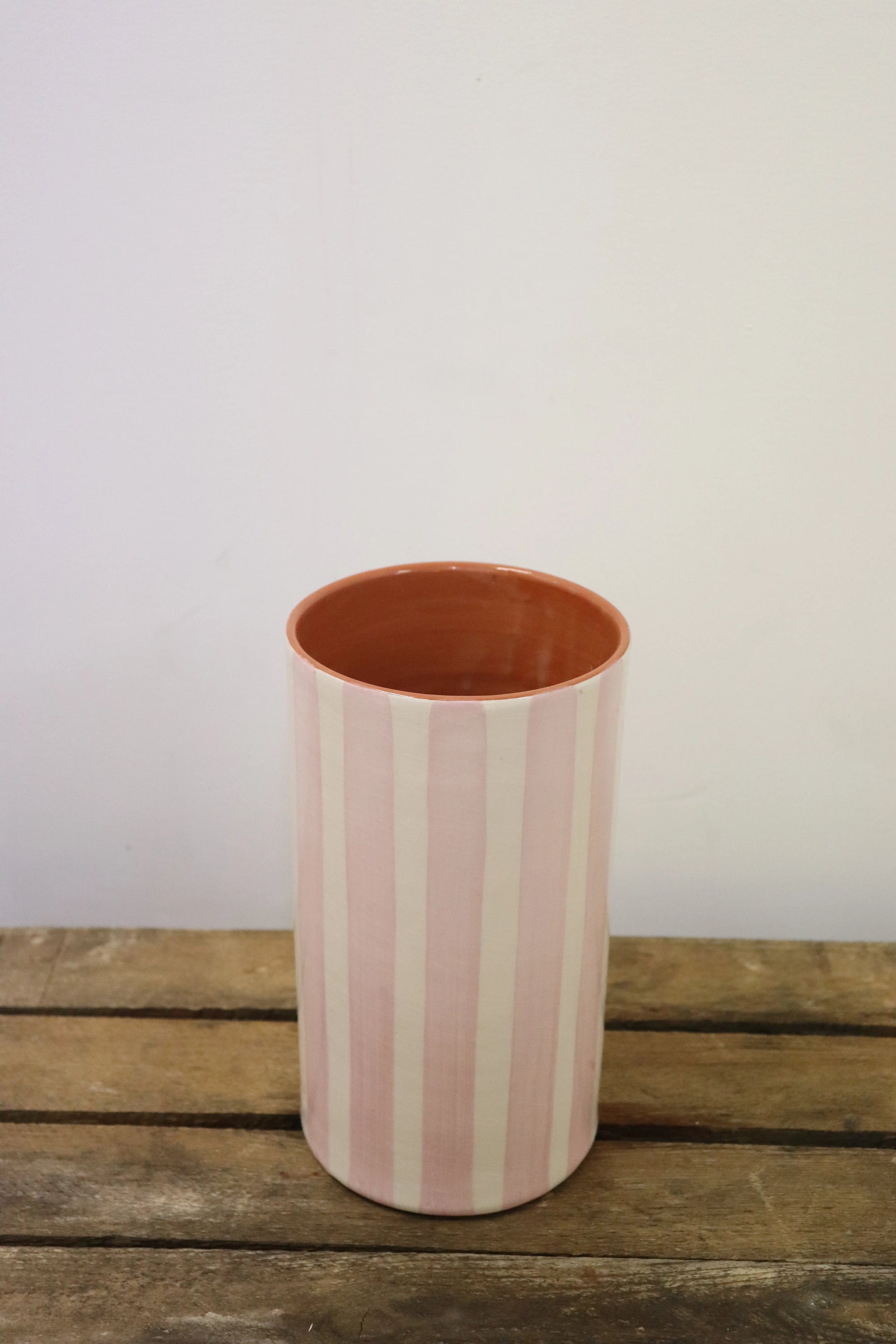 Vase cylindre rayé rose